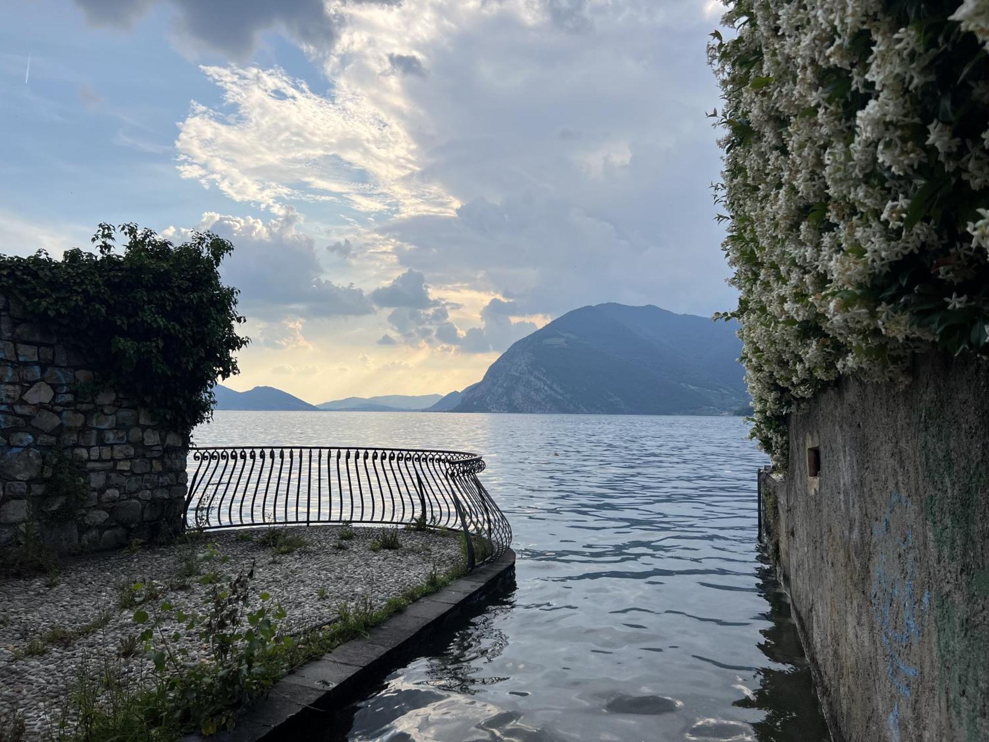 Gemma Lodge Sulzano Esterno foto